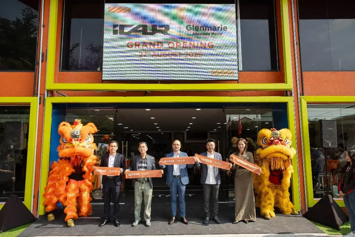 iCAUR OPENS WORLD’S FIRST DEALERSHIP IN GLENMARIE